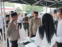 perhatian luas masyarakat karena menyediakan ribuan lowongan kerja